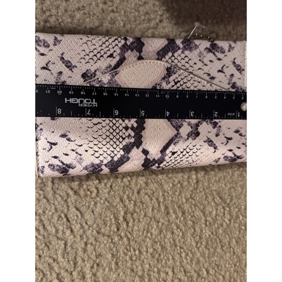 Steve Madden Bwordly Natural Snake Crossbody Bag - Picture 7 of 9